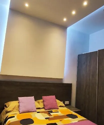 Diamonds Luxury Apartment *